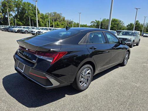 2025 Hyundai ELANTRA HEV Blue