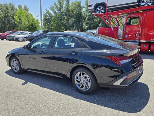 2025 Hyundai ELANTRA HEV Blue