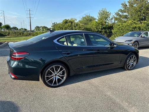 2025 Genesis G70 2.5T RWD