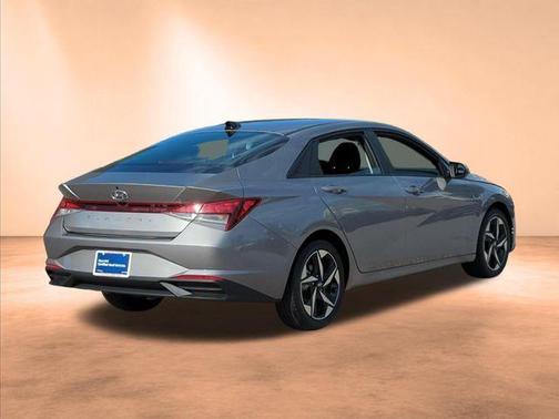 Fluid Metal 2023 Hyundai ELANTRA SEL