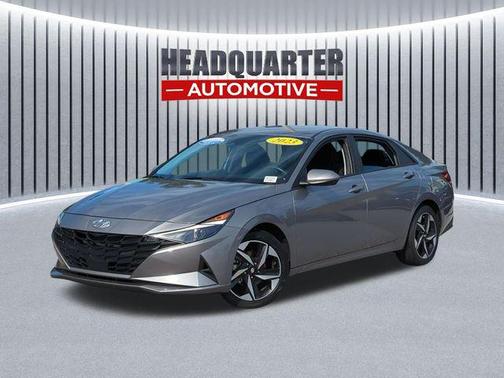 Fluid Metal 2023 Hyundai ELANTRA SEL