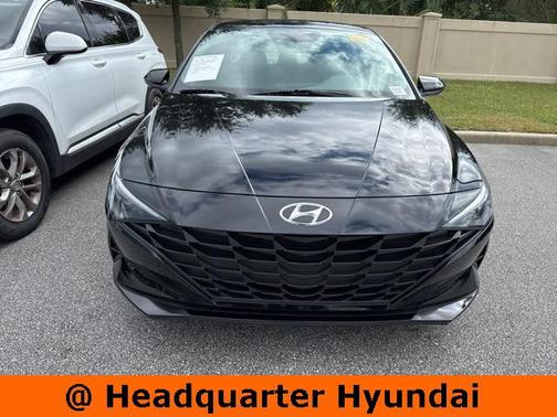 2022 Hyundai ELANTRA SEL