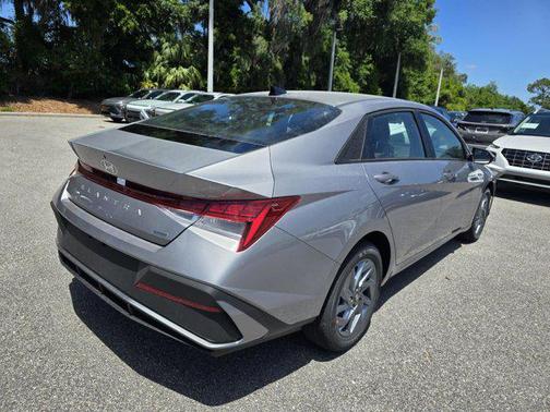 2025 Hyundai ELANTRA HEV Blue