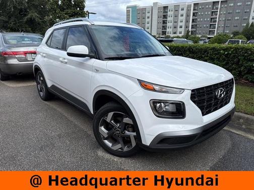 2023 Hyundai VENUE SEL