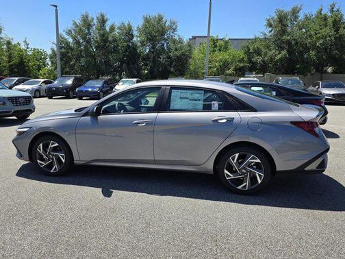 2025 Hyundai ELANTRA Sport