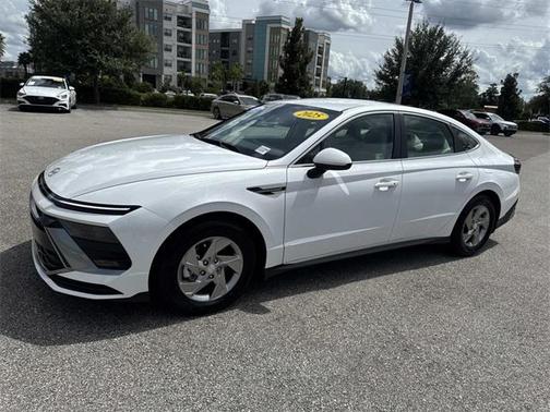 2025 Hyundai SONATA SE