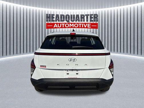 2026 Hyundai KONA SE