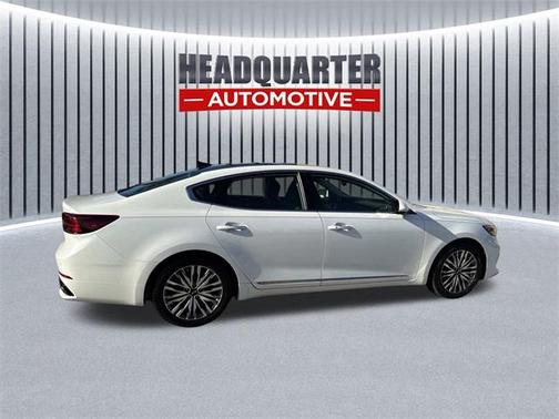 2020 Kia Cadenza Technology
