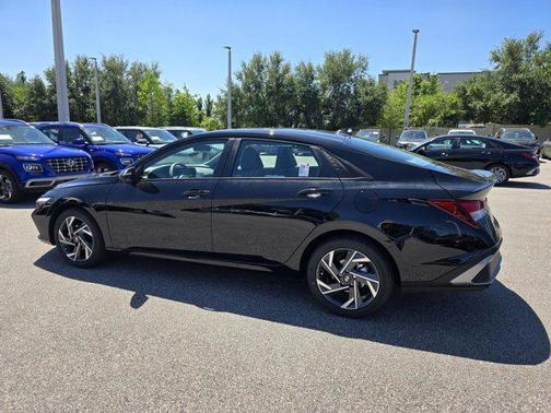 2025 Hyundai ELANTRA Sport