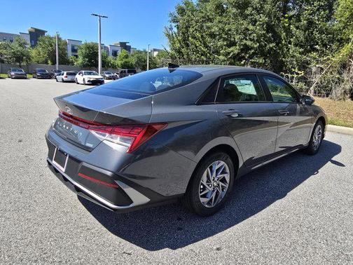 2025 Hyundai ELANTRA HEV Blue