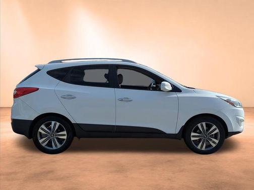 Winter White Solid 2015 Hyundai TUCSON Limited
