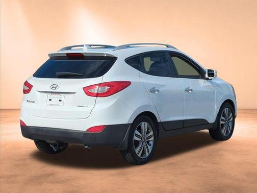 Winter White Solid 2015 Hyundai TUCSON Limited