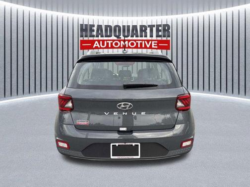 2026 Hyundai VENUE SEL w/Two-Tone Roof