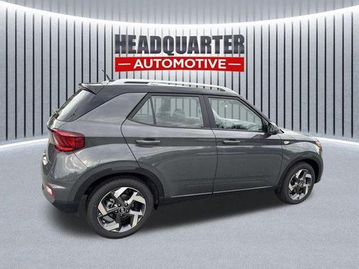 2026 Hyundai VENUE SEL w/Two-Tone Roof