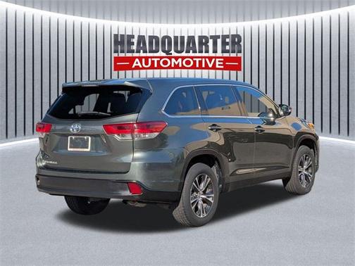 2019 Toyota Highlander LE I4
