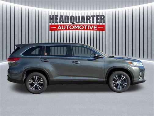 2019 Toyota Highlander LE I4