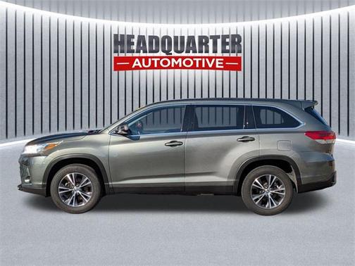2019 Toyota Highlander LE I4