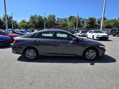 2025 Hyundai ELANTRA HEV Blue