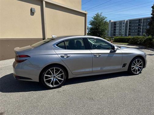 2025 Genesis G70 2.5T RWD