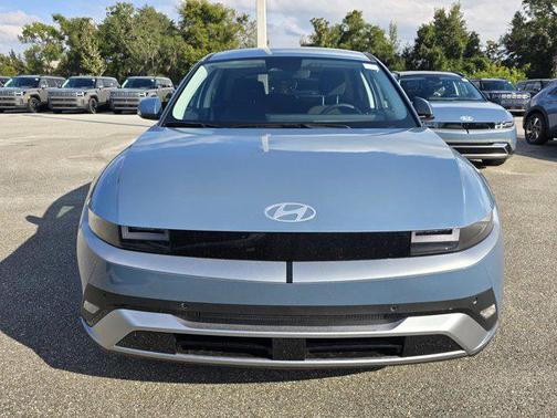 2026 Hyundai IONIQ 5 SE