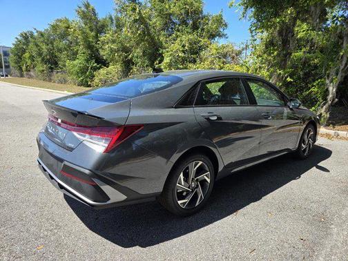 2025 Hyundai ELANTRA Sport