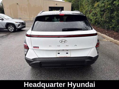 Atlas White 2026 Hyundai KONA SEL Sport