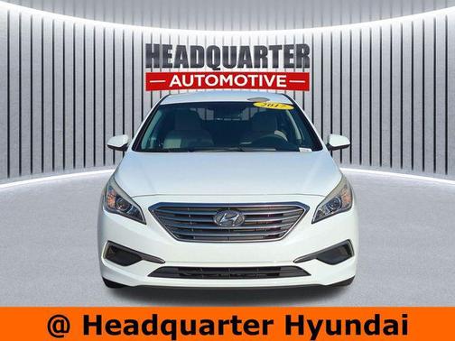 Quartz White Pearl 2017 Hyundai SONATA SE