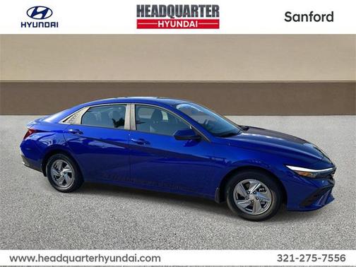 2024 Hyundai ELANTRA SE