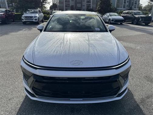 2025 Hyundai SONATA SE