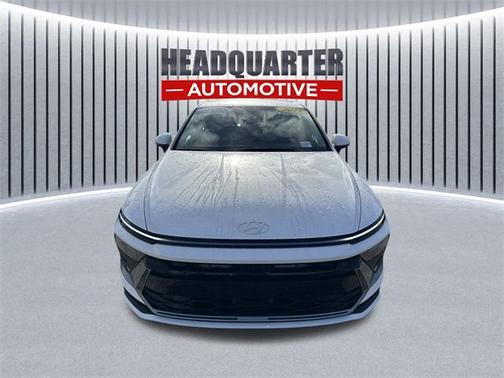 2025 Hyundai SONATA SE