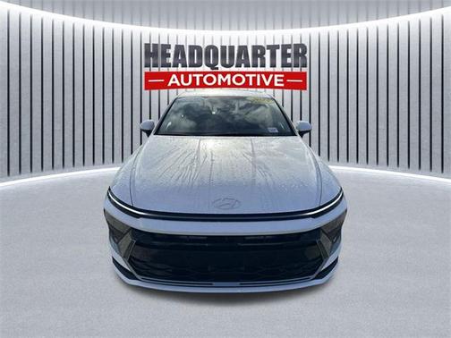 2025 Hyundai SONATA SE