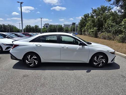 2025 Hyundai ELANTRA Sport