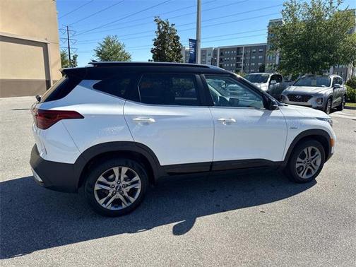 2022 Kia Seltos S