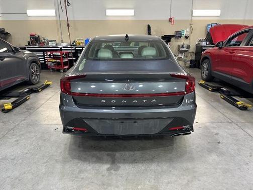 2022 Hyundai SONATA SEL