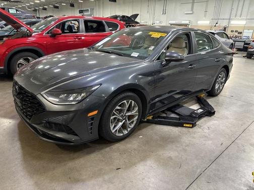 2022 Hyundai SONATA SEL