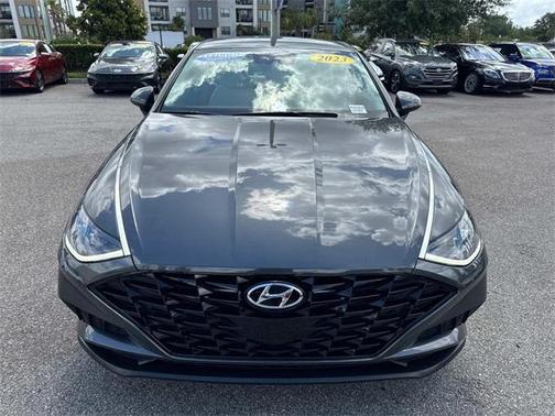 2022 Hyundai SONATA SEL