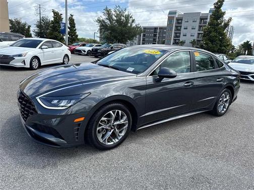 2022 Hyundai SONATA SEL