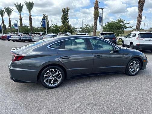 2022 Hyundai SONATA SEL