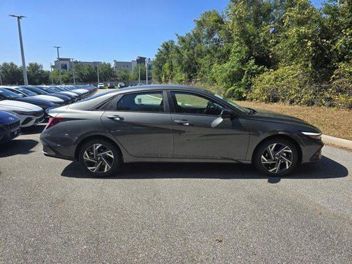 2025 Hyundai ELANTRA Sport