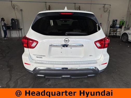 2019 Nissan Pathfinder SL