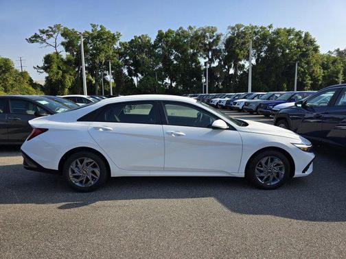 2025 Hyundai ELANTRA HEV Blue