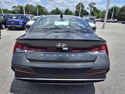 2025 Hyundai ELANTRA Sport