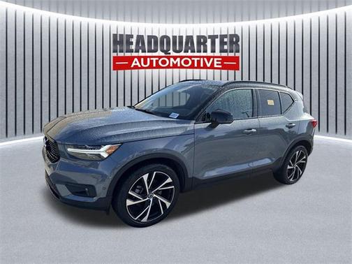 2021 Volvo XC40 T5 R-Design