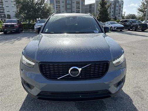 2021 Volvo XC40 T5 R-Design