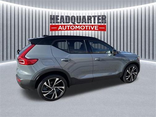 2021 Volvo XC40 T5 R-Design