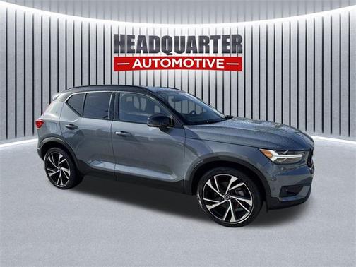 2021 Volvo XC40 T5 R-Design