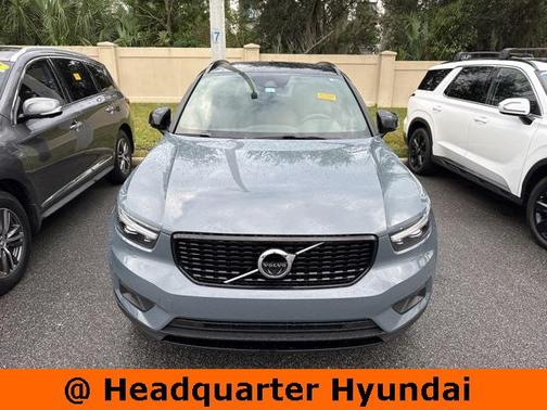 2021 Volvo XC40 T5 R-Design