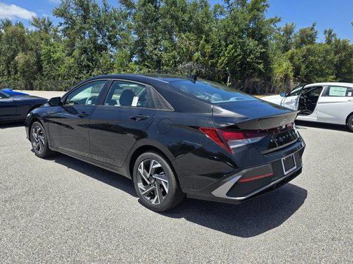 2025 Hyundai ELANTRA Sport