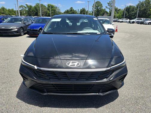 2025 Hyundai ELANTRA Sport