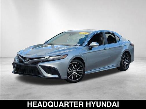 Celestial Silver Metallic 2024 Toyota Camry SE